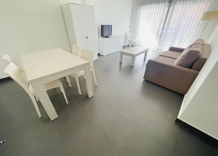 Club Lateral By Alina365